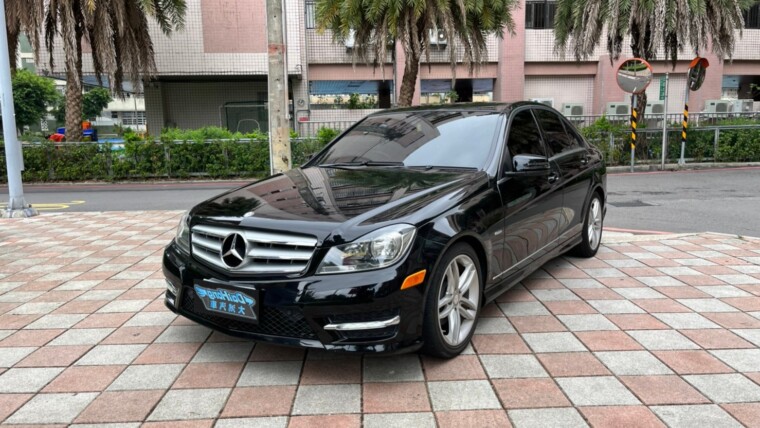 2012 C250 AMG 1.8t渦輪 184匹 頂棚 天窗 藍芽 雙區恆溫 AMG套件