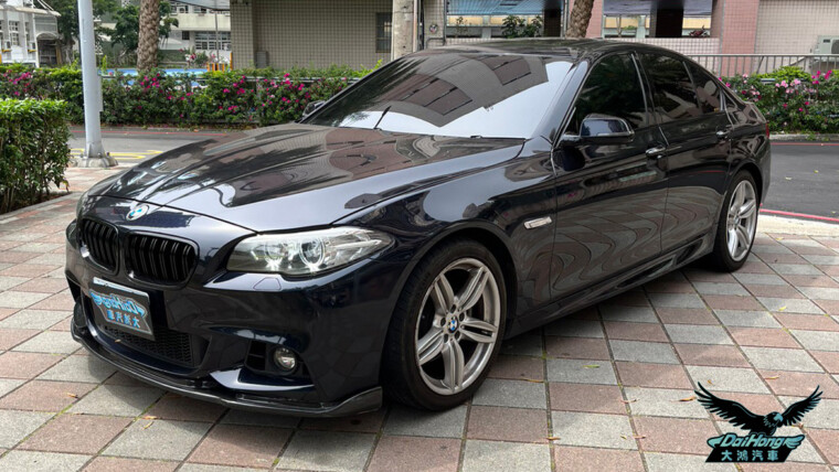 2016 BMW 528i M Sport 黑頂棚