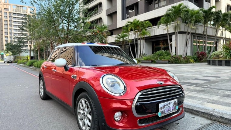 2016 MINI Cooper 1.5T F55