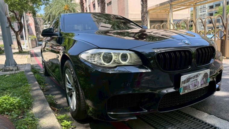 2012 BMW 5-Series Sedan 520d 改前後M包 M方向盤