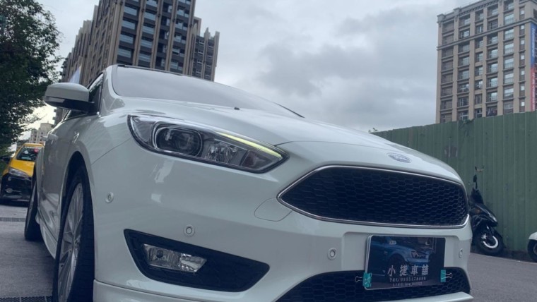 2017 Ford Focus 5D EcoBoost 180汽油頂級運動型