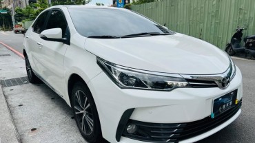 2017-ALTIS 1.8 白 跑15.9W 豪華+