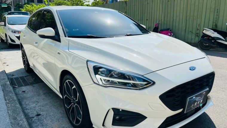 2019 FORD FOCUS ST-LINE 1.5渦輪