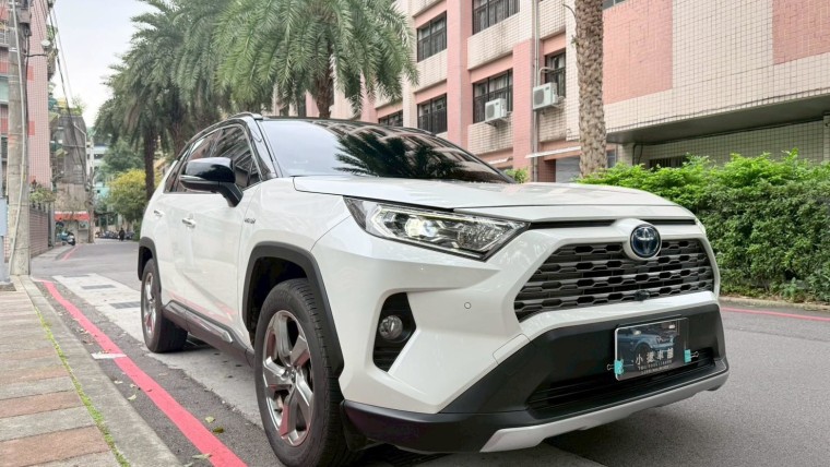 2019 RAV4 油電旗艦版 4WD 原板件 原廠保養