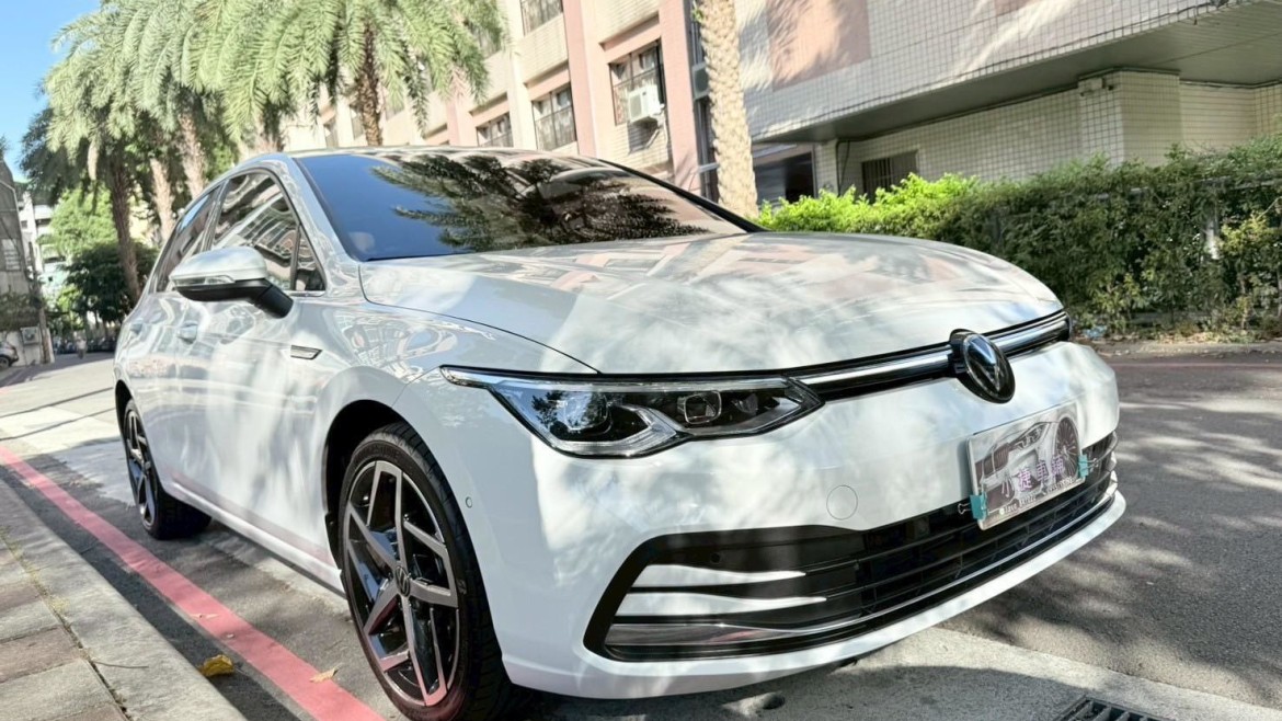 2022 VW GOLF  280 eTSI Style