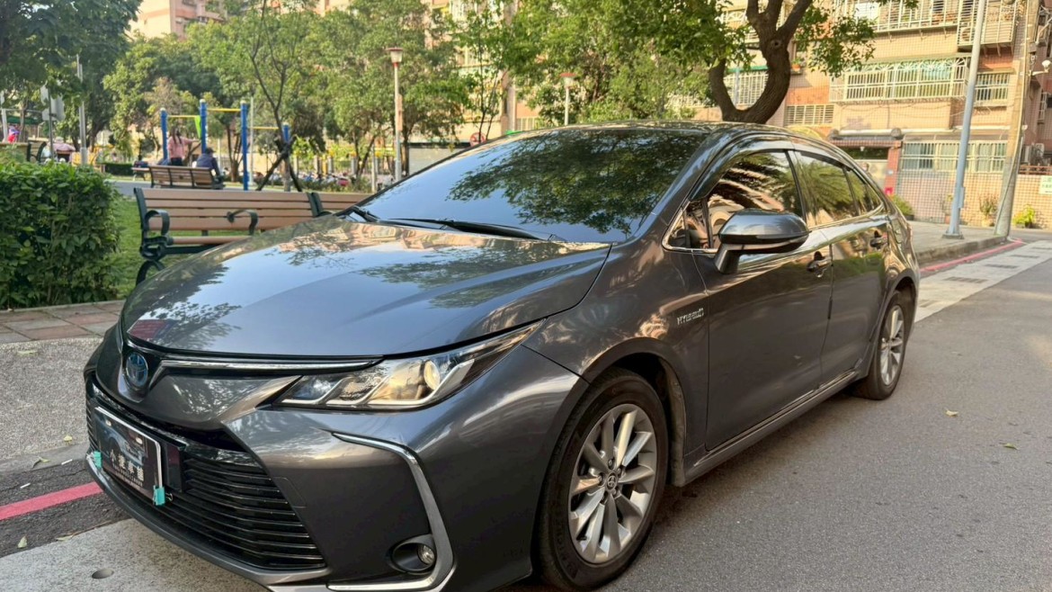 2020 toyota corolla altis1.8 hybrid 尊爵