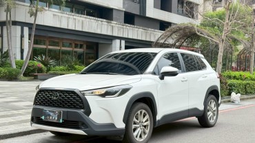 2021 toyota corolla cross1.8 豪華