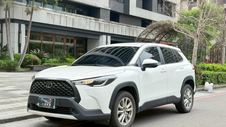 2021 toyota corolla cross1.8 豪華