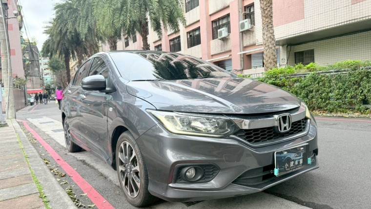 熱門經濟超值四門房車  2019 本田HONDA CITY1.5 VTI-S