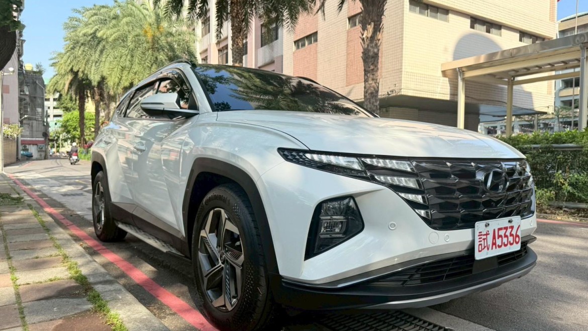 2022  Hyundai Tucson L GLT-B