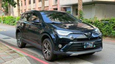2017 TOYOTA RAV4 2.0 尊爵