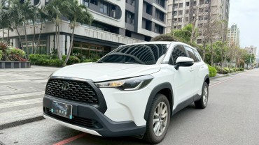 2021 TOYOTA corolla cross 1.8 豪華
