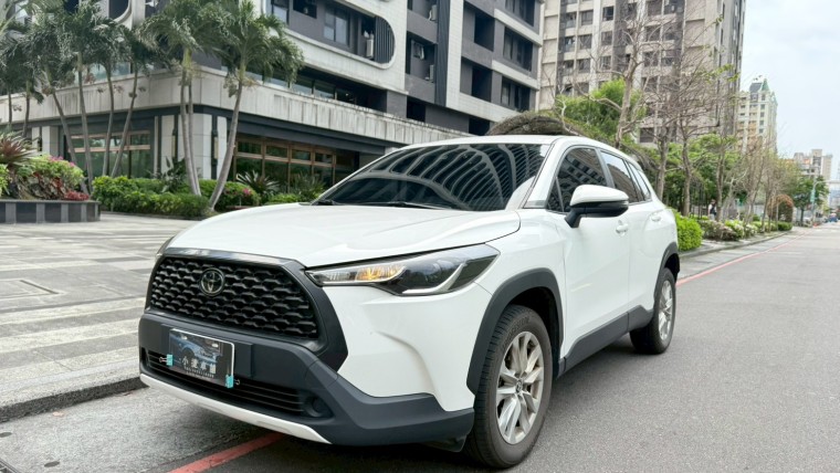 2021 TOYOTA corolla cross 1.8 豪華