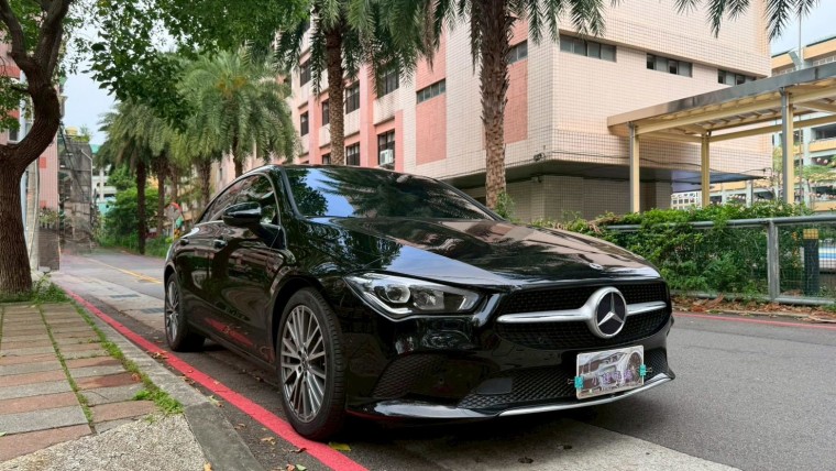 2020 M-benz cla200
