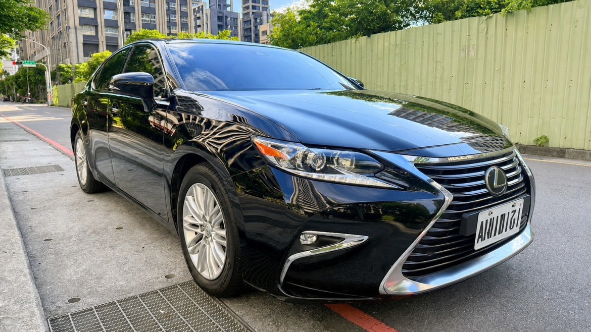 2015 lexus es200