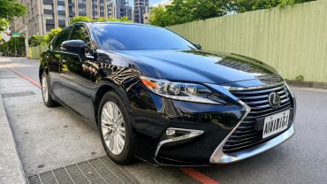 2015 lexus es200