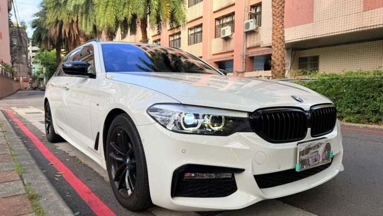 2018 BMW 520I touring 2.0 原板件 認證車