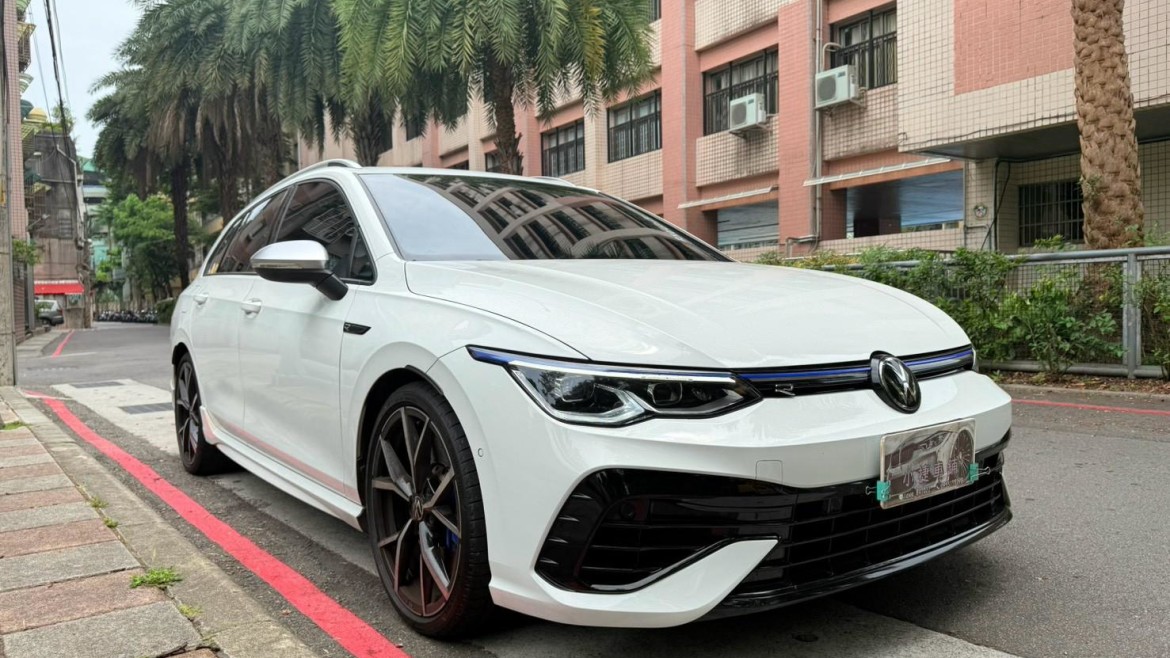 2022 VW golf Variant R 2.0 原鈑件 認證車