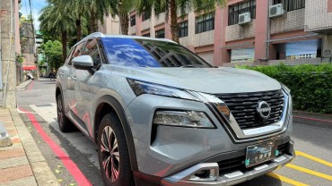 2023 Nissan X-Trail  旗艦版 原板件 原廠保固中 水泥灰