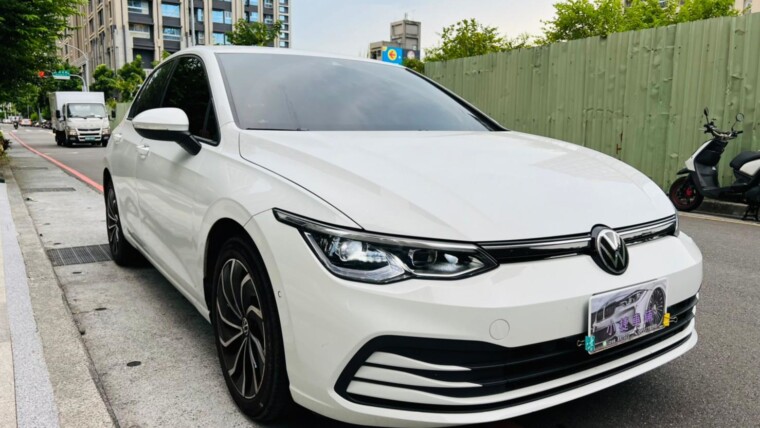 2024 VW GOLF 280 eTSI Style 原板件 認證車